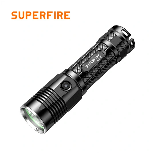 SUPERFIRE L5-S P50 900 lümen özel 26650 LED el feneri
