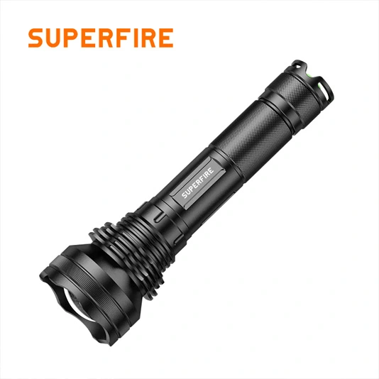 SUPERFIRE L3-P90 2700 lümen 36W zumlanabilir LED şarj edilebilir el feneri