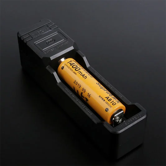 SUPERFIRE AC16 güvenli ve güvenli USB şarj cihazı